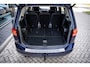 Volkswagen Touran 1.8 TSI 180pk Highline Business R | 7 persoons | Trekhaak | Panoramadak | Led | Navigatie | Stoelverwarming |