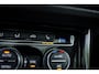 Volkswagen Touran 1.8 TSI 180pk Highline Business R | 7 persoons | Trekhaak | Panoramadak | Led | Navigatie | Stoelverwarming |