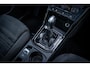 Volkswagen Touran 1.8 TSI 180pk Highline Business R | 7 persoons | Trekhaak | Panoramadak | Led | Navigatie | Stoelverwarming |