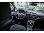 Volkswagen Touran 1.8 TSI 180pk Highline Business R | 7 persoons | Trekhaak | Panoramadak | Led | Navigatie | Stoelverwarming |