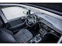 Volkswagen Touran 1.8 TSI 180pk Highline Business R | 7 persoons | Trekhaak | Panoramadak | Led | Navigatie | Stoelverwarming |