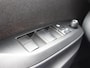 Mazda 2 Hybrid / Toyota Yaris (Navi/Carplay,AdaptiveCruise,Achteruitrijcamera,Keyless,Stoel+Stuurverwarming)