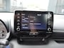 Mazda 2 Hybrid / Toyota Yaris (Navi/Carplay,AdaptiveCruise,Achteruitrijcamera,Keyless,Stoel+Stuurverwarming)