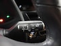 Lexus UX 250h Business Line | Navigatie | Lederen Interieur | Camera | DAB | Adaptieve Cruise Control | Dodehoek detectie | LED | Draadloze telefoonlader | Apple CarPlay/Android Auto |