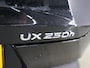 Lexus UX 250h Business Line | Navigatie | Lederen Interieur | Camera | DAB | Adaptieve Cruise Control | Dodehoek detectie | LED | Draadloze telefoonlader | Apple CarPlay/Android Auto |