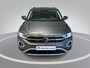 Volkswagen T-Roc 1.5TSI/150PK DSG Style · Camera · Trekhaak · Apple/Android Car Play · Navigatie ·