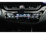 Toyota C-HR / C-HR+ 2.0 Hybrid Bi-Tone (SFEERVERLICHTING, STOELVERWARMING, ACHTERUITRIJCAMERA, PARKEERSENSOREN)