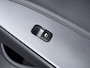 Kia Stonic 1.0 T-GDi MHEV DCT7 GT-Line Automaat - Navigatie - Elektrisch schuifdak - 17 inch LM velgen - Half leder/stof - Fabrieksgarantie tot 11-2029