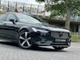 Volvo V90 2.0 T4 R-Design | Blackline | Automaat | Panodak | Trekhaak | Adapt Cruise | Standkachel | Keyless | Incl. btw