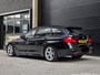 BMW 3-Serie Touring 318i M-Sport | LEER | LED | STOELVERW. | NAP