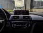 BMW 3-Serie Touring 318i M-Sport | LEER | LED | STOELVERW. | NAP