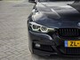 BMW 3-Serie Touring 318i M-Sport | LEER | LED | STOELVERW. | NAP