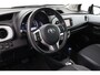 Toyota Yaris 1.5 Hybrid Dynamic | Navigatie | Panoramadak | Camera | L.m velgen | Keyless | Armsteun