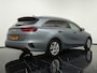 Kia Ceed Sportswagon 1.0 T-GDi 100PK DynamicPlusLine - Navigatie - Camera - Keyless entry - Stoel- en stuurverwarming - Half leder/stof - Fabrieksgarantie tot 09-2031