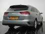 Kia Ceed Sportswagon 1.0 T-GDi 100PK DynamicPlusLine - Navigatie - Camera - Keyless entry - Stoel- en stuurverwarming - Half leder/stof - Fabrieksgarantie tot 09-2031