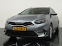 Kia Ceed Sportswagon 1.0 T-GDi 100PK DynamicPlusLine - Navigatie - Camera - Keyless entry - Stoel- en stuurverwarming - Half leder/stof - Fabrieksgarantie tot 09-2031