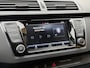 Skoda Fabia Combi 1.0 TSI Ambition Trekhaak | Navigatiesysteem | Apple CarPlay/Android Auto | Lichtmetalen velgen | Cruise control | Airconditioning | DAB ontvanger | Getint glas | Parkeersensoren achter