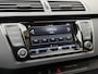 Skoda Fabia Combi 1.0 TSI Ambition Trekhaak | Navigatiesysteem | Apple CarPlay/Android Auto | Lichtmetalen velgen | Cruise control | Airconditioning | DAB ontvanger | Getint glas | Parkeersensoren achter