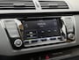 Skoda Fabia Combi 1.0 TSI Ambition Trekhaak | Navigatiesysteem | Apple CarPlay/Android Auto | Lichtmetalen velgen | Cruise control | Airconditioning | DAB ontvanger | Getint glas | Parkeersensoren achter