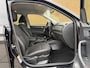 Skoda Fabia Combi 1.0 TSI Ambition Trekhaak | Navigatiesysteem | Apple CarPlay/Android Auto | Lichtmetalen velgen | Cruise control | Airconditioning | DAB ontvanger | Getint glas | Parkeersensoren achter