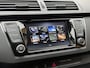 Skoda Fabia Combi 1.0 TSI Ambition Trekhaak | Navigatiesysteem | Apple CarPlay/Android Auto | Lichtmetalen velgen | Cruise control | Airconditioning | DAB ontvanger | Getint glas | Parkeersensoren achter
