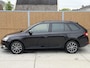 Skoda Fabia Combi 1.0 TSI Ambition Trekhaak | Navigatiesysteem | Apple CarPlay/Android Auto | Lichtmetalen velgen | Cruise control | Airconditioning | DAB ontvanger | Getint glas | Parkeersensoren achter
