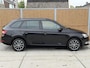 Skoda Fabia Combi 1.0 TSI Ambition Trekhaak | Navigatiesysteem | Apple CarPlay/Android Auto | Lichtmetalen velgen | Cruise control | Airconditioning | DAB ontvanger | Getint glas | Parkeersensoren achter