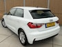 Audi A1 Sportback 25 TFSI Zwart Optiek | Apple CarPlay/Android Auto | Airconditioning | Rijstrooksensor en snelheidslimietfunctie | Elektrische ramen | Dimlichten automatisch | Parkeersensoren achter