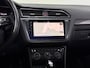 Volkswagen Tiguan Allspace 2.0 TSI 4Motion 3x R-Line | 7p. | Pano | 20 Inch | Elektr trekhaak | Digitaal | Navi Discover Pro