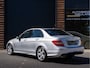 Mercedes-Benz C-klasse 180 Ambition Avantgarde AMG-line NIEUWSTAAT I AMG-line I Trekhaak I 1800kg I Leer I Navi I 17"' I NAP I Xenon I NL-auto I
