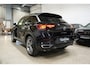 Volkswagen T-Roc 2.0 TSI 4Motion 190PK 2x R-Line * Trekhaak - Camera - Beats - ACC - Blind Spot - App - LED *