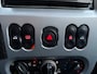 Dacia Logan MCV 1.6-16V Lauréate Ruime voertuig met een NWE APK