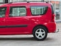 Dacia Logan MCV 1.6-16V Lauréate Ruime voertuig met een NWE APK