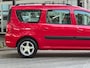 Dacia Logan MCV 1.6-16V Lauréate Ruime voertuig met een NWE APK