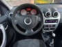 Dacia Logan MCV 1.6-16V Lauréate Ruime voertuig met een NWE APK