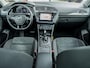 Volkswagen Tiguan 1.4 TSI ACT Highline R-Line | Camera | Schuif/ Kantel Pano Dak | Stoelverwarming | ErgoActive Massage | Verwarmd Voorruit | Virtual Cockpit | Adaptieve Cruise Control | Navigatie |