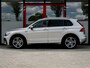 Volkswagen Tiguan 1.4 TSI ACT Highline R-Line | Camera | Schuif/ Kantel Pano Dak | Stoelverwarming | ErgoActive Massage | Verwarmd Voorruit | Virtual Cockpit | Adaptieve Cruise Control | Navigatie |