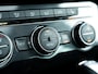 Volkswagen Tiguan 1.4 TSI ACT Highline R-Line | Camera | Schuif/ Kantel Pano Dak | Stoelverwarming | ErgoActive Massage | Verwarmd Voorruit | Virtual Cockpit | Adaptieve Cruise Control | Navigatie |