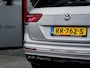 Volkswagen Tiguan 1.4 TSI ACT Highline R-Line | Camera | Schuif/ Kantel Pano Dak | Stoelverwarming | ErgoActive Massage | Verwarmd Voorruit | Virtual Cockpit | Adaptieve Cruise Control | Navigatie |