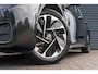 Volkswagen ID.3 204pk First 58 kWh Pro Performance | SoH 93% | Steunhaak | All Season Banden | Apple CarPlay & Android Auto