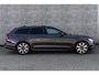Volvo V90 2.0 T6 Plug-in hybrid AWD Plus Dark | Adaptieve Cruise Control | Panoramadak | 360° Parkeercamera | Harman Kardon Audio | Stoel-/Stuur-/Voorruitverwarming | Dodehoek Detectie | Trekhaak |