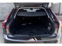 Volvo V90 2.0 T6 Plug-in hybrid AWD Plus Dark | Adaptieve Cruise Control | Panoramadak | 360° Parkeercamera | Harman Kardon Audio | Stoel-/Stuur-/Voorruitverwarming | Dodehoek Detectie | Trekhaak |