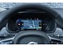 Volvo V90 2.0 T6 Plug-in hybrid AWD Plus Dark | Adaptieve Cruise Control | Panoramadak | 360° Parkeercamera | Harman Kardon Audio | Stoel-/Stuur-/Voorruitverwarming | Dodehoek Detectie | Trekhaak |