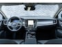 Volvo V90 2.0 T6 Plug-in hybrid AWD Plus Dark | Adaptieve Cruise Control | Panoramadak | 360° Parkeercamera | Harman Kardon Audio | Stoel-/Stuur-/Voorruitverwarming | Dodehoek Detectie | Trekhaak |