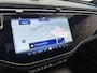 Mercedes-Benz E-klasse 300 e AMG Nightpakket | Superscreen | Panoramadak | Trekhaak | Alarm | Distronic | Burmester | Stoelventilatie-Verwarming | Inclusief 24 maanden Mercedes-Benz Certified garantie voor Europa.