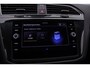 Volkswagen Tiguan R-Line Business 1.4 TSI eHybrid 245pk DSG Automaat Trekhaak, LED matrix koplampen, Adaptive cruise control, Achteruitrijcamera, Elektrische achterklep, Navigatie