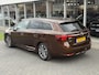 Toyota Avensis 1.8 VVT-i Lease Pro | 2e eigenaar, Trekhaak, Navigatie, LED, 17 inch, Cruise control, Parkeercamera