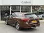 Toyota Avensis 1.8 VVT-i Lease Pro | 2e eigenaar, Trekhaak, Navigatie, LED, 17 inch, Cruise control, Parkeercamera