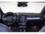 Volvo XC40 B3 Ultra Dark - Panorama/schuifdak - IntelliSafe Assist & Surround - 360º Camera - Harman/Kardon audio - Verwarmde voorstoelen & stuur - Parkeersensoren voor & achter - Elektr. bedienb. voorstoelen met geheugen links - Draadloze tel. lader - Standkachel - Extra getint glas - 19' LMV