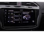 Volkswagen Tiguan R-Line Business+ 1.4 TSI eHybrid 245pk DSG Automaat Trekhaak, 360 camera, Panoramadak, LED matrix koplampen, Adaptive cruise control, Black Style